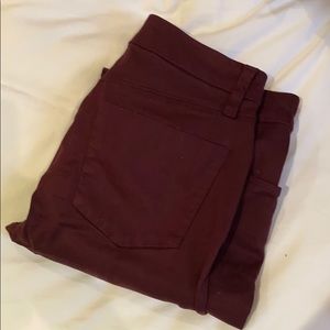 Cuffed maroon pant